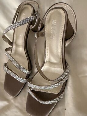 AMIUWEN Rhinestone Block Heel Sandals Size 7.5